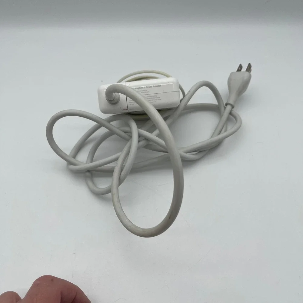 Apple 85W MagSafe 2 Power Adapter MacBook Pro Charger A1424 White OEM